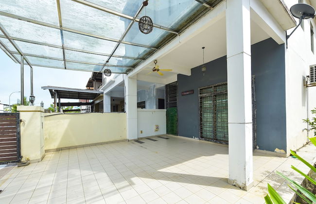 OYO Home 90532 Casa Azlinda Muslim - Foto 33