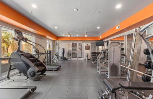 New Apt in DeepEllum with Pool and Parking near Baylor Med - Foto 28