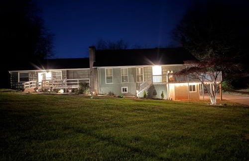 Spacious 3BR Knoxville Home - Sleeps 6 -Full Kitchen - Foto 12