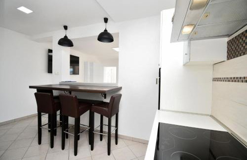 Apartments Lux with pool - Foto 33