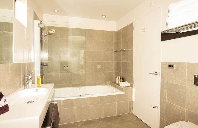 Village Lake Apartments - Foto 24