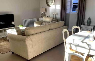 2 bedroom Townhouse within Grade C listed Ladysbridge House 2 night minimum stay - Foto 18