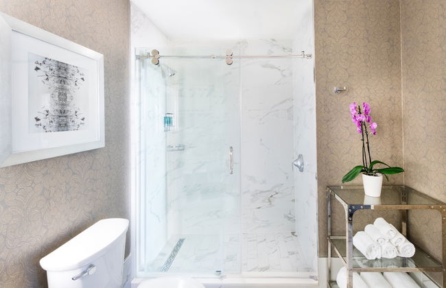 The Churchill Hotel near Embassy Row - Photo 50