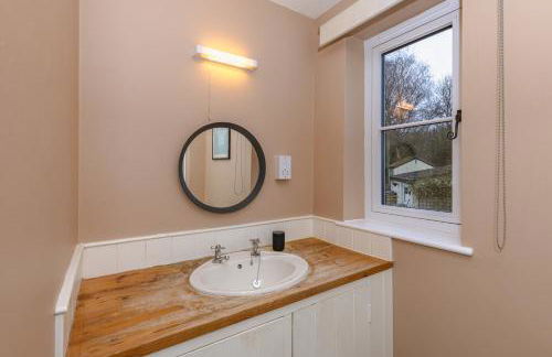 Dulcote Gem 3 Bed 3 Bath Parking & Cathedral Views - Photo 38