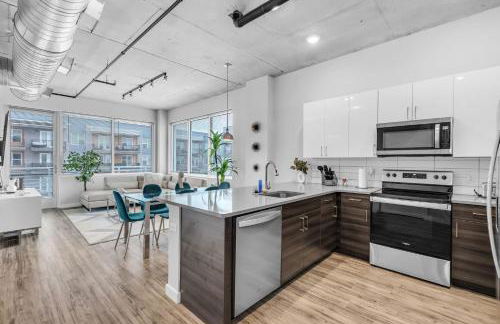 Chic 2BR Getaway Walk to Breweries and Art Walk - Photo 20