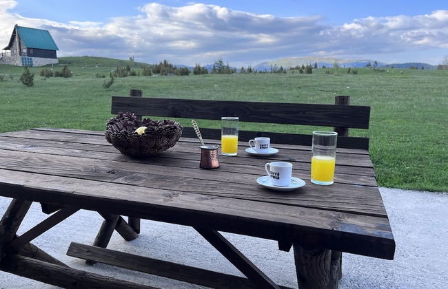 Cabin in Nature With View of the Durmitor Mountain - Foto 12
