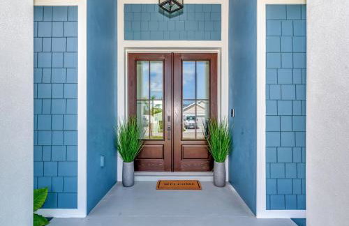 Bright New Home Family Oasis Near the Shore - Foto 3