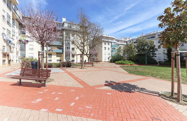 Oeiras Balcony by Homing - Photo 24