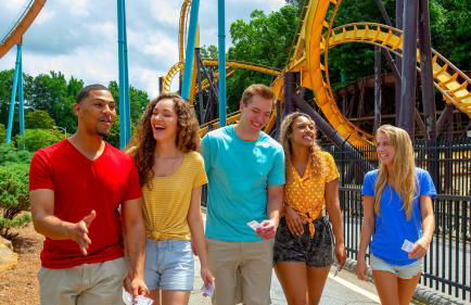 Spacious 3BR with Game Room and Fenced Yard Near Six Flags and Braves - Foto 25