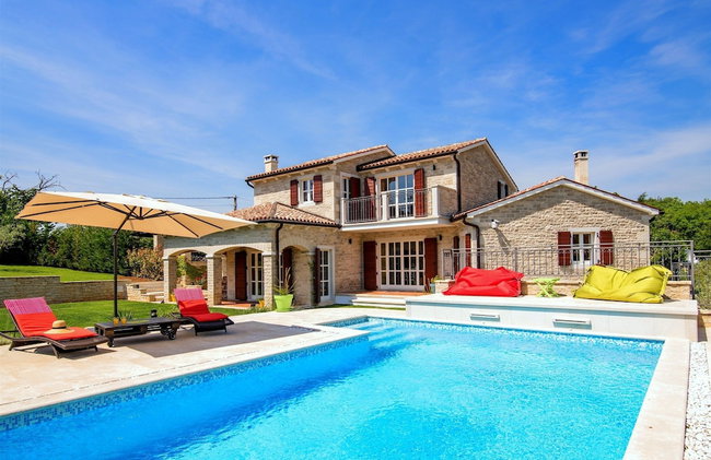 Villa in Porec With Private Pool & Garden - Foto 44