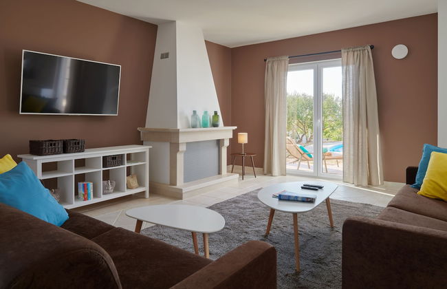 Luxury Villas Stari Grad - Photo 23