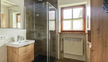 Ferienwohnung Hauzenberg mit Pool & Sauna - Foto 2, Shower