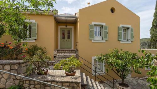 Yellow House Ithaca - Foto 1