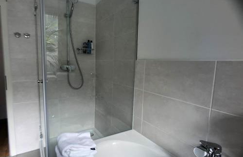 AM City Apartment 24h Self-Check-In, Free Parking, U-Bahn 350m, Netflix - Foto 17