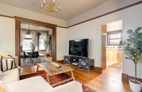 2BR Historic Soul District Remodel - Foto 8