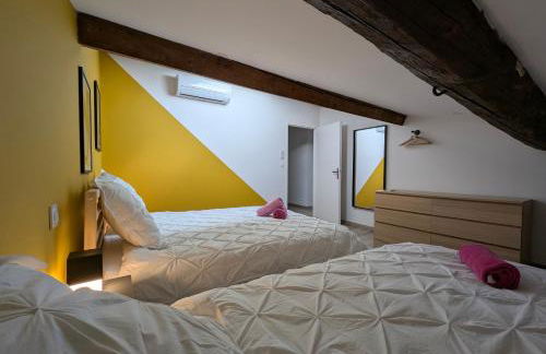 ColorChic 3 étoiles - Parking Privé Terrasse Clim - 120m2 Plein centre - Foto 19