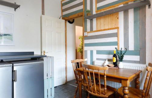 Ashley Suite - Cozy 1BR Maisonette with Parking & WIFI - Foto 6