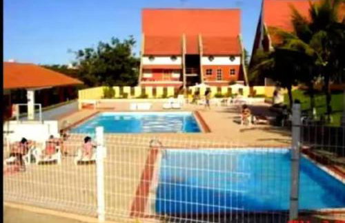 Vista para a lagoa - Enseada Azul, perto da Bacutia e Peracanga - Duas suítes Ar Condicionado - Varanda Gourmet - Lazer Completo, piscinas, quadras, sauna, pescaria, náutica, bar, restaurante, parques - Estacionamento e Portaria 24h - Foto 32