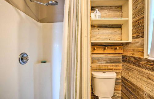 Guadalupe Riverfront Studio w/ Private Balcony - Foto 11
