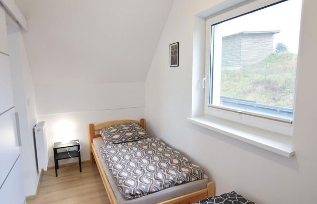 Cottage by Kiedrowickie Lake With Boat Access - Foto 4