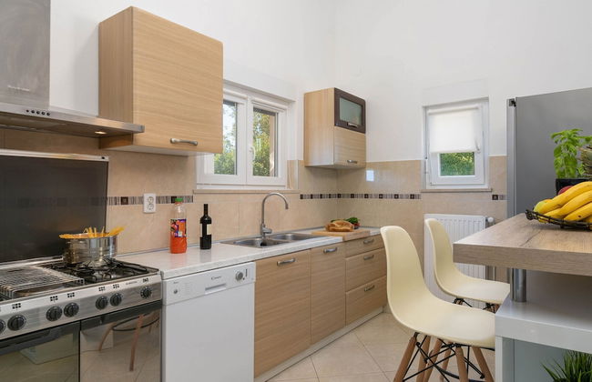 Detached Holiday Home With Swimming Pool, Near the Beach - Foto 8