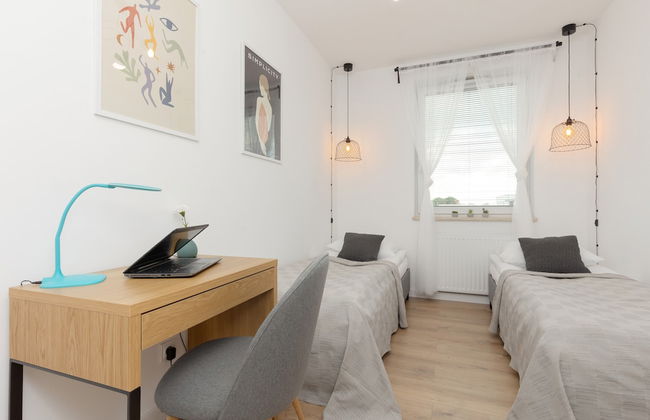 Trendy Apartment + Parking by Renters - Foto 7