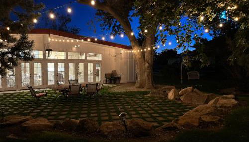 Red Roof Lodge• hot tub• 18 beds• venue• treehouse - Foto 5