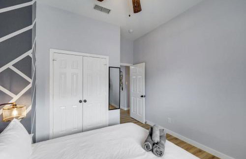 Stylish Spacious Convenient - 6-BD 2 5-BA + Pool - Foto 29