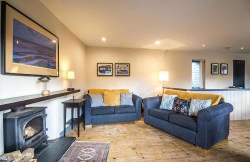 Rock Cottage - 3 Bedroom Holiday Home - Fishguard - Photo 2