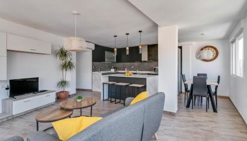 Luxury apartment city center - Photo 2