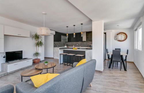 Luxury apartment city center - Photo 2