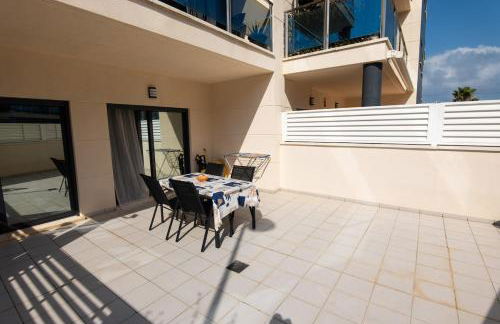 Ground floor apartment on the seafront with pool - Foto 66