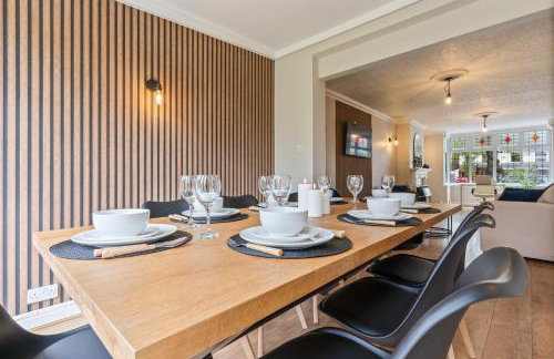 4 to 6 Beds Van Parking South Birmingham NR Edgbaston Solihull Relocations Insurance and Work Bookings Welcome - By Samina - ARZ Stays - Foto 54