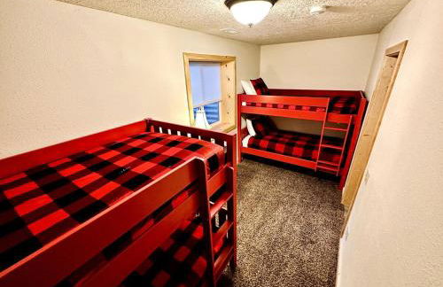 Backwoods Bonanza - Big Cabin With Hot Tub! - Foto 45