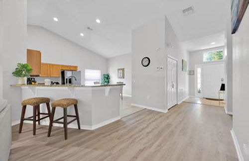 Enjoy Sunny Private Pool - Game Room - Lanai - Nr Disney - Foto 5