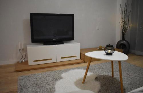 Apartment Stars in Shadow - Photo 27