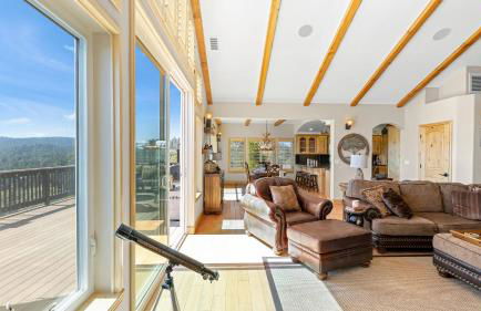 Hot Tub Fire Pit Game Room Amazing Deck Views Sky Canyon Lodge by AvantStay - Foto 24