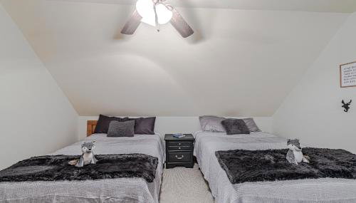 Bear Pause Cabin 3 BR/3BA Amazing view of the Lake - Foto 3