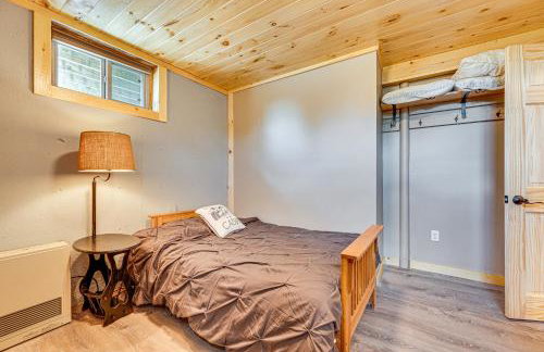 Rustic Cabin in West Danville with Deck and Fire Pit! - Foto 18