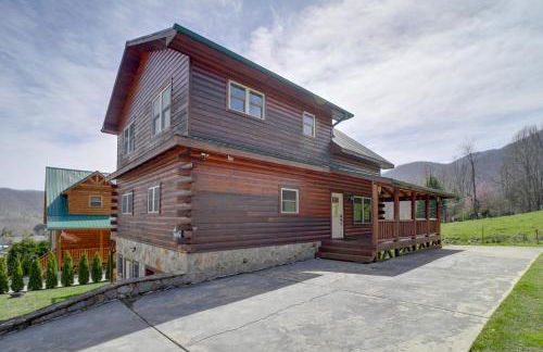 Maggie Valley Cabin with Private Hot Tub and Game Room - Foto 37