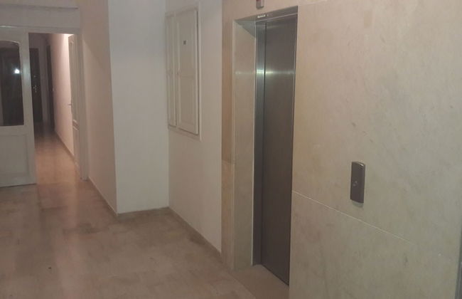 Spacious Modern app Richly Furnished - Foto 10