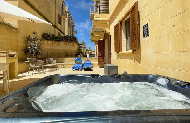 Peaceful Home With hot tub and 2 Communal Pools - Foto 4