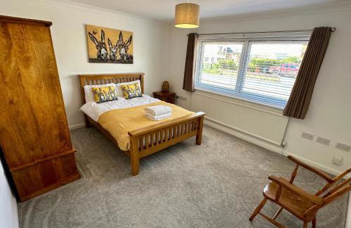 Detached, 5 Double Bedrooms, 3 En-Suites, 5 Car Parking - Foto 7