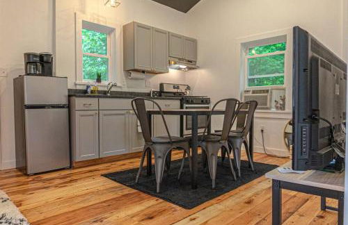 Double The Fun II Two Houses and fire pit in shared yard - Foto 6