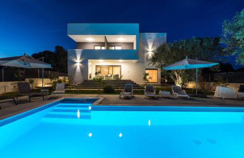 CROWONDER Sun Dance Apartments with Heated Swimming Pool Seaview and Garden - Foto 73
