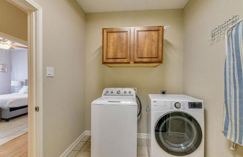 Saltwater Pool! Epic Galveston Bay Group Getaway! - Foto 36