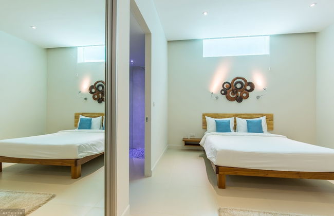 15 Bedroom Luxury Triple Sea View Villas - Photo 23