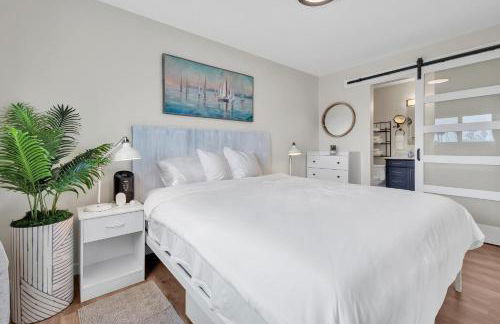 Ultimate Oceanside Retreat | Tower 9 Across from the Beach - Foto 29