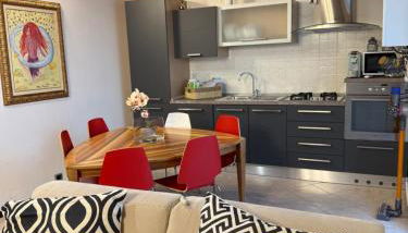 Black and White - Foto 3