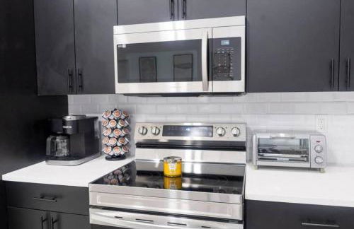 Palm Luxe Residence - Photo 15